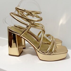Marc Fisher  Godea Sandal Womens Sz 8M Platform Heels Shiny Gold Strappy Chunky